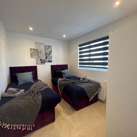 Star London Station Road 3-Bed Haven Apartment Bagian luar foto